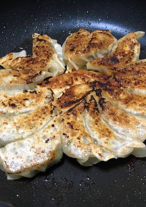 合挽きと白菜で♡肉汁溢れる我が家の餃子-レシピのメイン写真