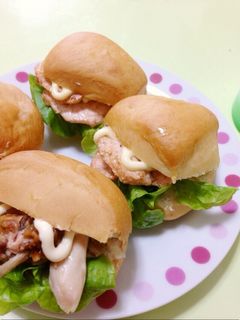 コストコのディナーロールでサーモンサンド-レシピのメイン写真