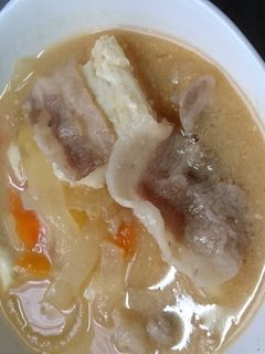 ヤマキの白だしを使った豚汁-レシピのメイン写真