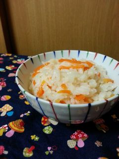 炊飯器☆にんじんピラフ-レシピのメイン写真