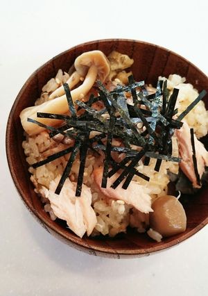 きのこたっぷり❗鮭の炊き込みご飯-レシピのメイン写真