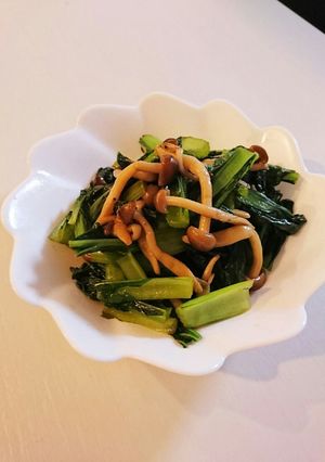創味シャンタンde青菜とキノコの中華炒め-レシピのメイン写真