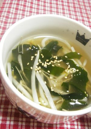 ★レンジで簡単★もやし＆わかめのスープ-レシピのメイン写真
