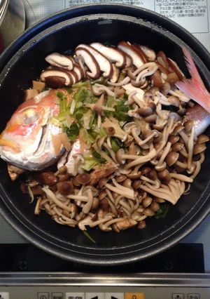 鯛のタジン鍋☆ネギ・生姜とキノコ蒸し-レシピのメイン写真