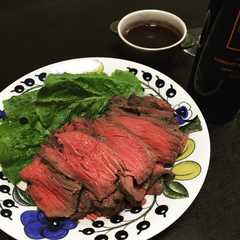 รูปของ ルクルーゼで♪簡単ローストビーフ！