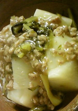 大豆のお肉で葉っぱも美味しいカブの煮物-レシピのメイン写真