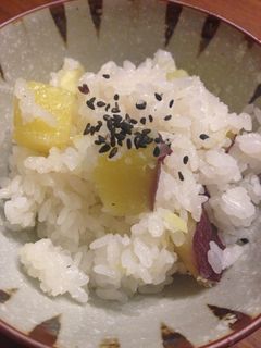 サツマイモが美味しい!サツマイモご飯-レシピのメイン写真