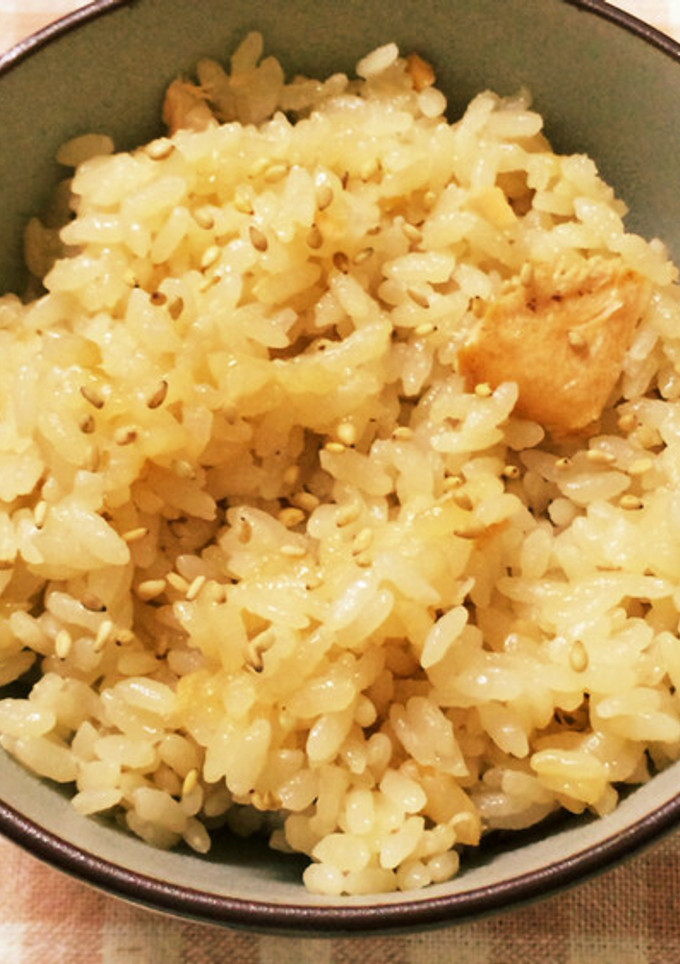 炊飯器で簡単！秋の焼き鮭ご飯-レシピのメイン写真