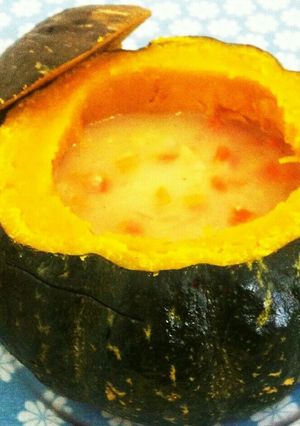 ハロウィン。南瓜の器も食べられるスープ。-レシピのメイン写真