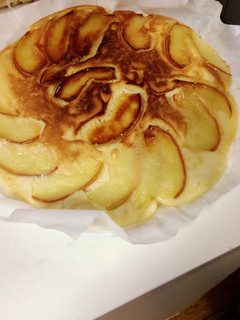 HMで大きなアップルケーキ-レシピのメイン写真