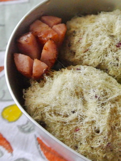 ゆかりと柚子胡椒入り・とろろ昆布おにぎり-レシピのメイン写真