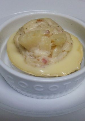 2つの材料で美味ポテサラココットカマン♪-レシピのメイン写真