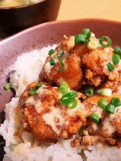 鶏ムネ肉*ジューシー唐揚げ丼-レシピのメイン写真