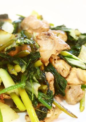 バター醤油のシンプルな鶏の軟骨野菜炒め-レシピのメイン写真