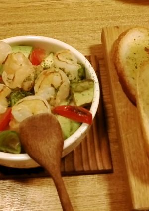 エビとアボカドのココットカマン-レシピのメイン写真