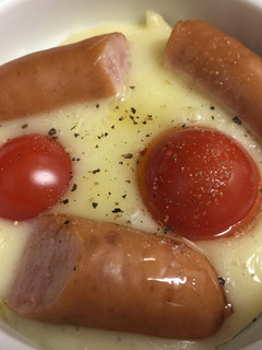 ソーセージとトマトのココットカマン-レシピのメイン写真