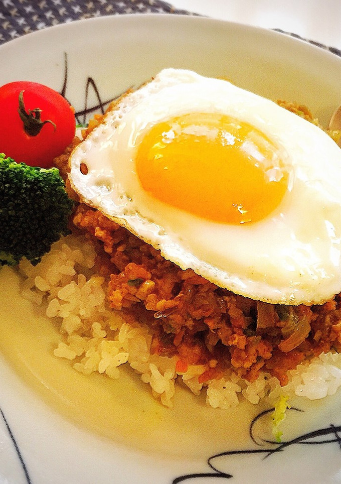 キーマカレーの目玉焼きのっけ♡-レシピのメイン写真