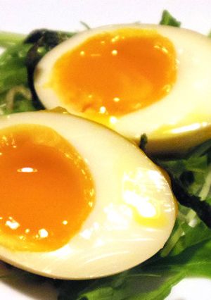 水から茹でる！なんちゃって半熟煮玉子！-レシピのメイン写真
