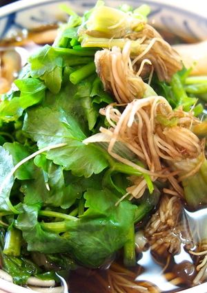 三関せりたっぷりの熱々汁蕎麦-レシピのメイン写真