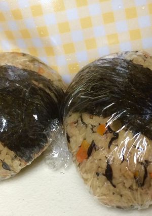 簡単炊き込みおにぎり(ジューシー)☆-レシピのメイン写真