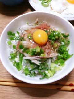簡単!しらすたっぷり丼 (*´╰╯`๓)-レシピのメイン写真
