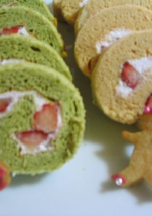 春に✿抹茶&苺ロールケーキ☺☻-レシピのメイン写真
