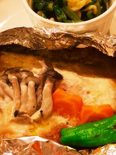 簡単!鮭のマヨ味噌チーズのホイル焼き-レシピのメイン写真