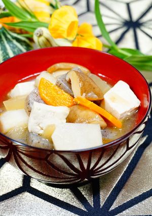 【けんちん汁】芋類、根菜、お豆腐、茸など-レシピのメイン写真