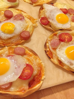 餃子の皮でクリスピーピザ-レシピのメイン写真