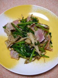 簡単!ほうれん草ベーコン炒め(舞茸風味)-レシピのメイン写真