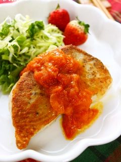 白身魚のムニエル~カレーかけトマで~-レシピのメイン写真