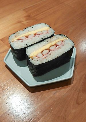 炒めない！チャーハン風味のおにぎらず☆-レシピのメイン写真