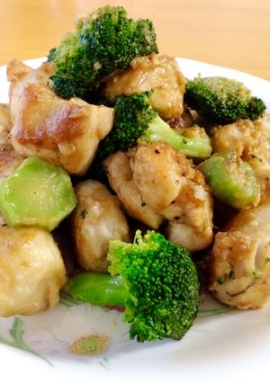 簡単♪鶏モモ肉と里芋のガリバタ醤油炒め☆-レシピのメイン写真