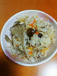 キノコの風味香る炊き込みご飯-レシピのメイン写真