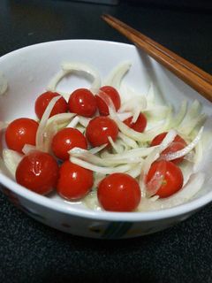 簡単☆ミニトマトと玉ねぎのマリネ-レシピのメイン写真