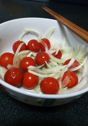 簡単☆ミニトマトと玉ねぎのマリネ-レシピのメイン写真