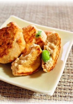 お弁当に☆鮭と豆腐のフワフワ焼き-レシピのメイン写真