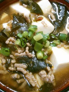 豆腐とワカメ 挽き肉のピリ辛中華スープ♪-レシピのメイン写真