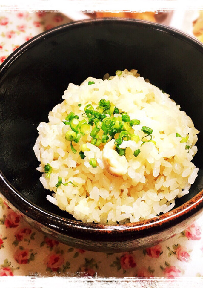 鶏皮de塩味♡簡単 炊き込みご飯-レシピのメイン写真