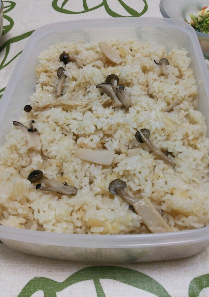ちょー簡単キノコの炊き込みご飯-レシピのメイン写真
