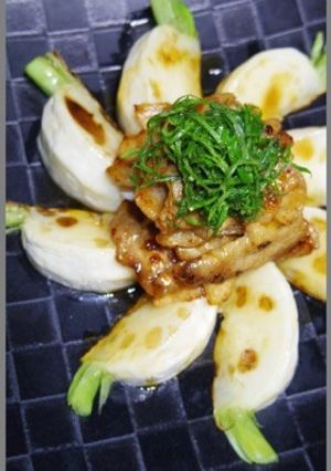 香味ペースト使用！かぶと豚肉のピリ辛炒め-レシピのメイン写真