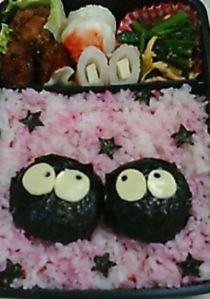 お手軽！まっくろくろすけ弁当♪（キャラ弁-レシピのメイン写真