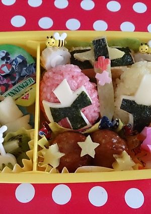 キャラ弁 簡単ニンニンジャー 剣入り-レシピのメイン写真