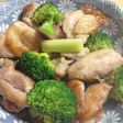 鶏もも肉とブロッコリーの塩炒め
