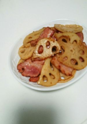 れんこんとベーコンのバター醤油炒め-レシピのメイン写真