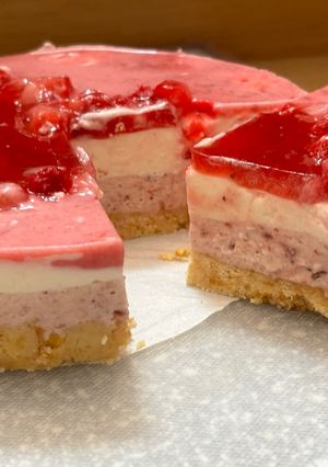 いちごホワイトチョコムースタルト-レシピのメイン写真