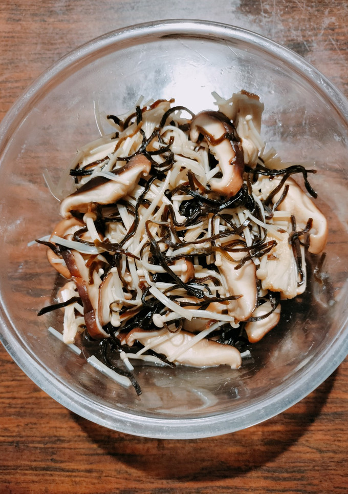 えのきと椎茸の塩昆布和え-レシピのメイン写真
