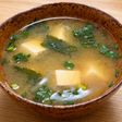 失敗しない。玉ねぎと豆腐の基本の味噌汁