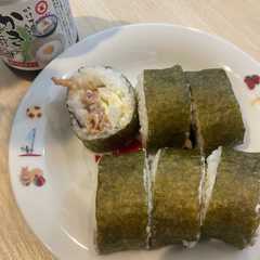 รูปของ 太巻き寿司　豚の生姜焼き