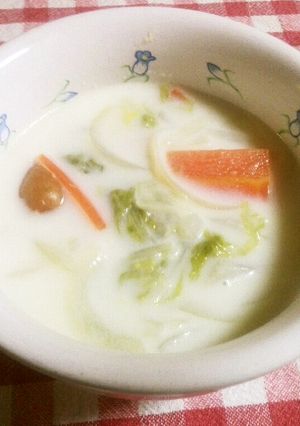朝食に前日に作る白菜入温かﾐﾙｸｽｰﾌﾟ-レシピのメイン写真